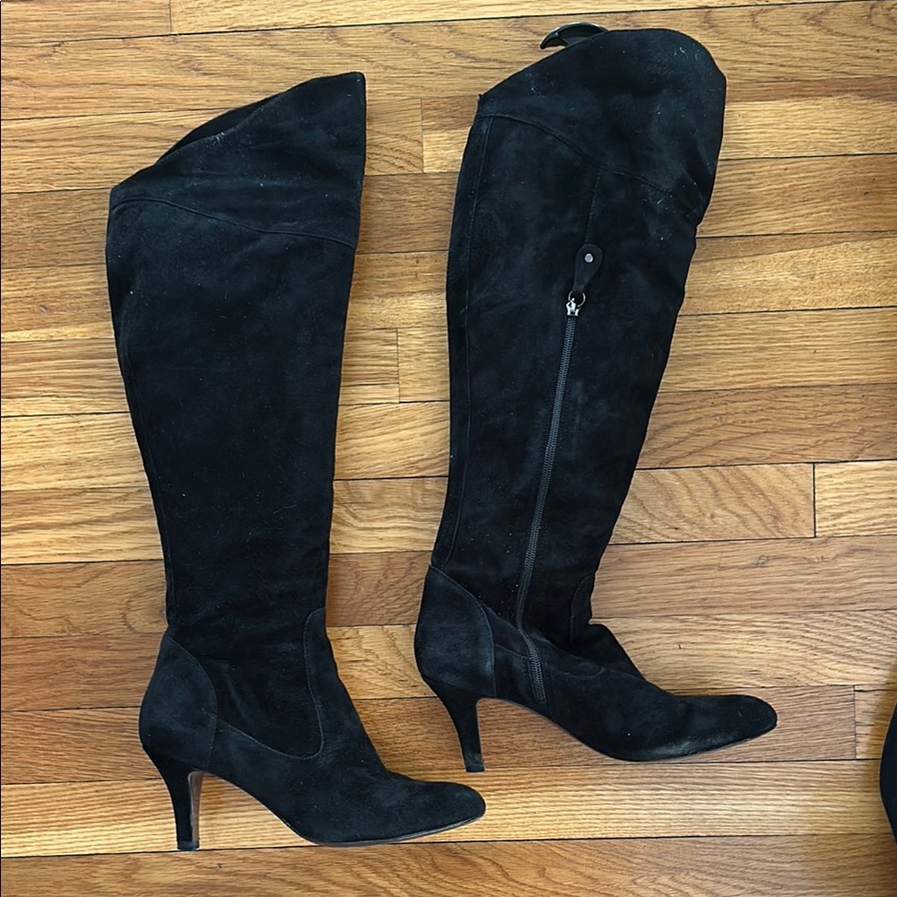 Isola Black Over the Knee Boots Sleek Design